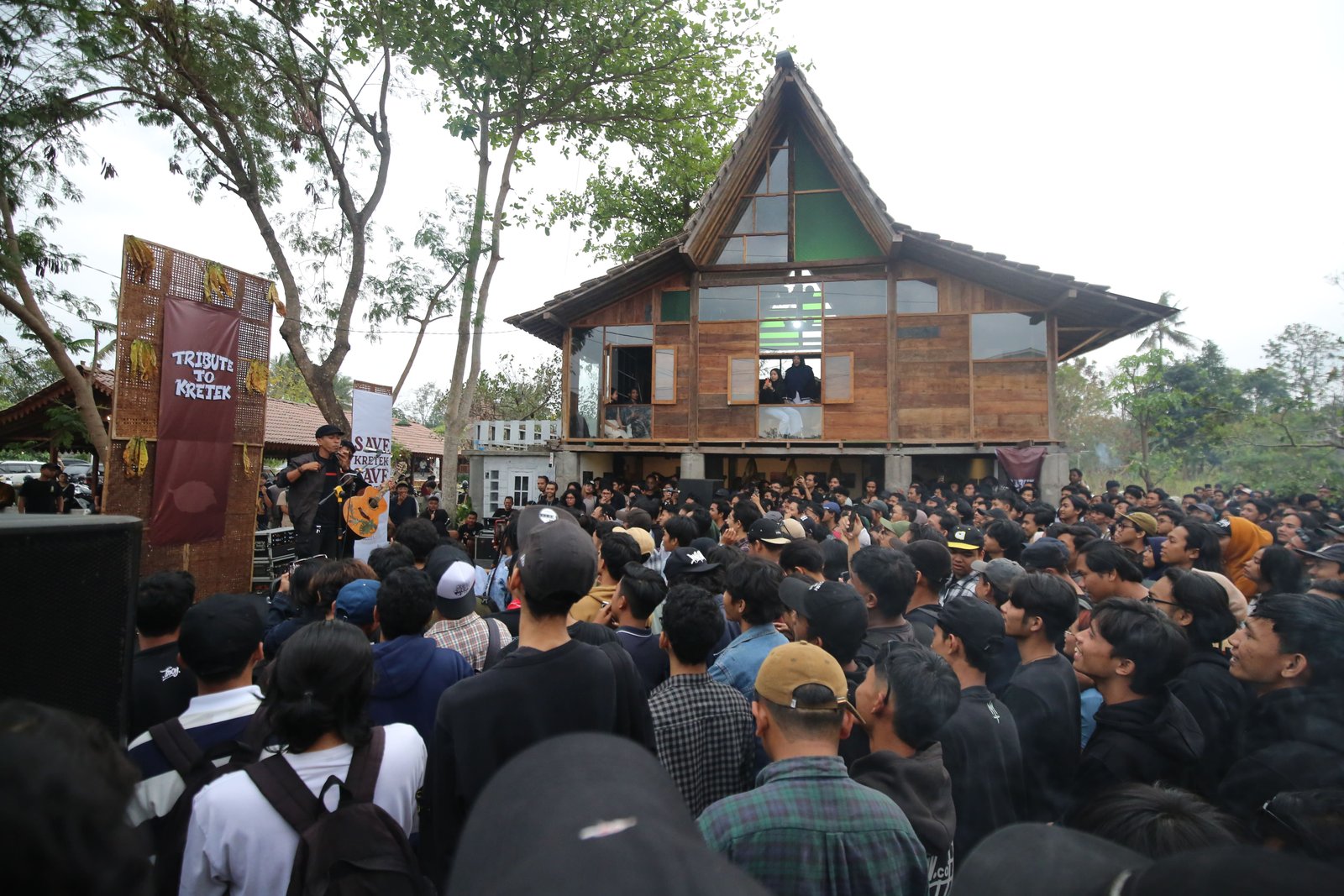 Hero Akademi Bahagia